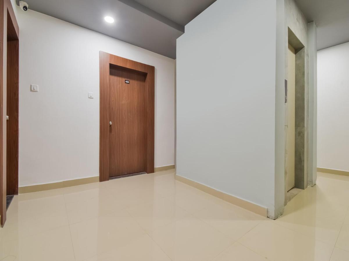 Oyo Townhouse 498 Hotel Western Ναγκπούρ Εξωτερικό φωτογραφία