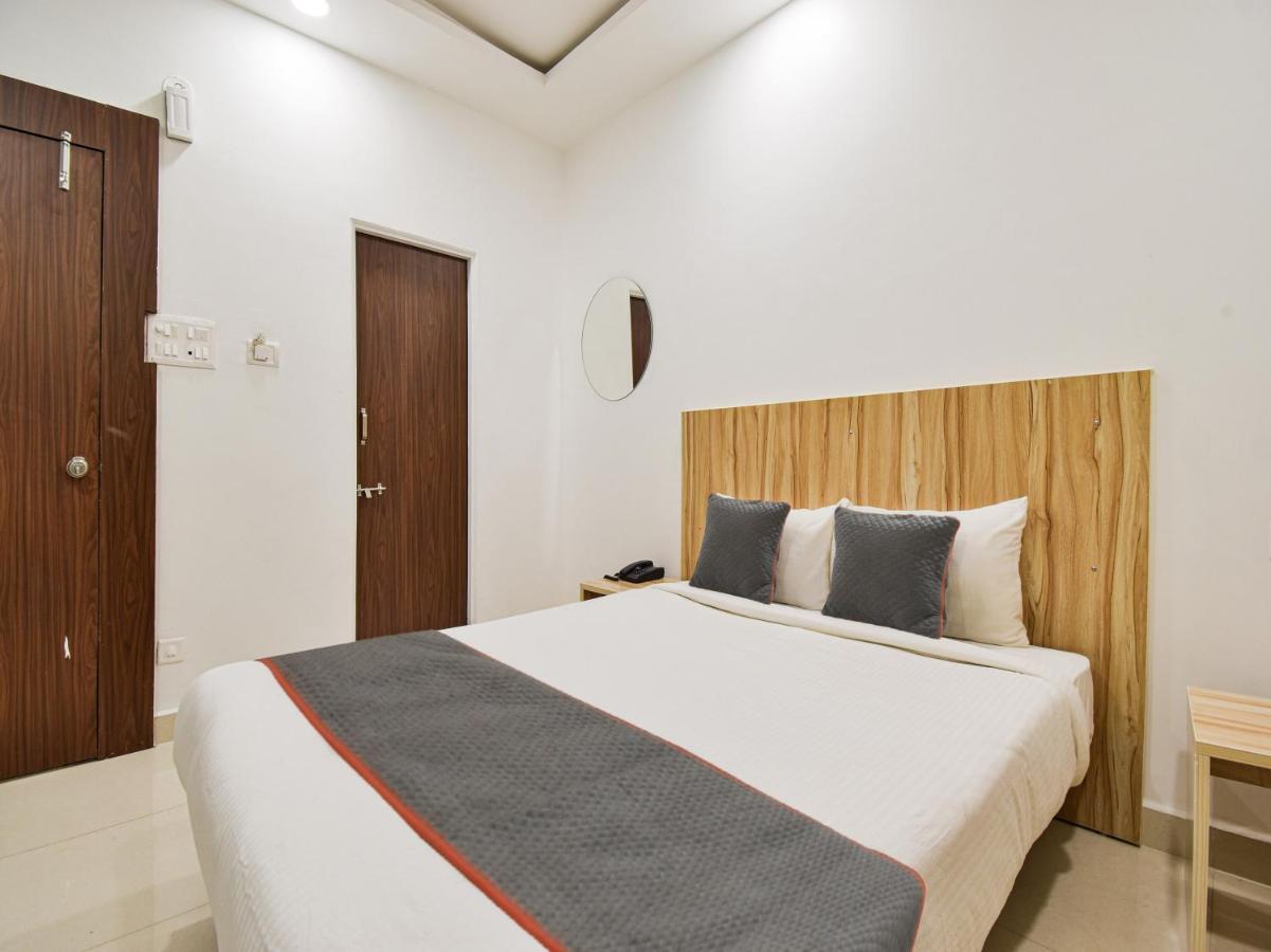 Oyo Townhouse 498 Hotel Western Ναγκπούρ Εξωτερικό φωτογραφία