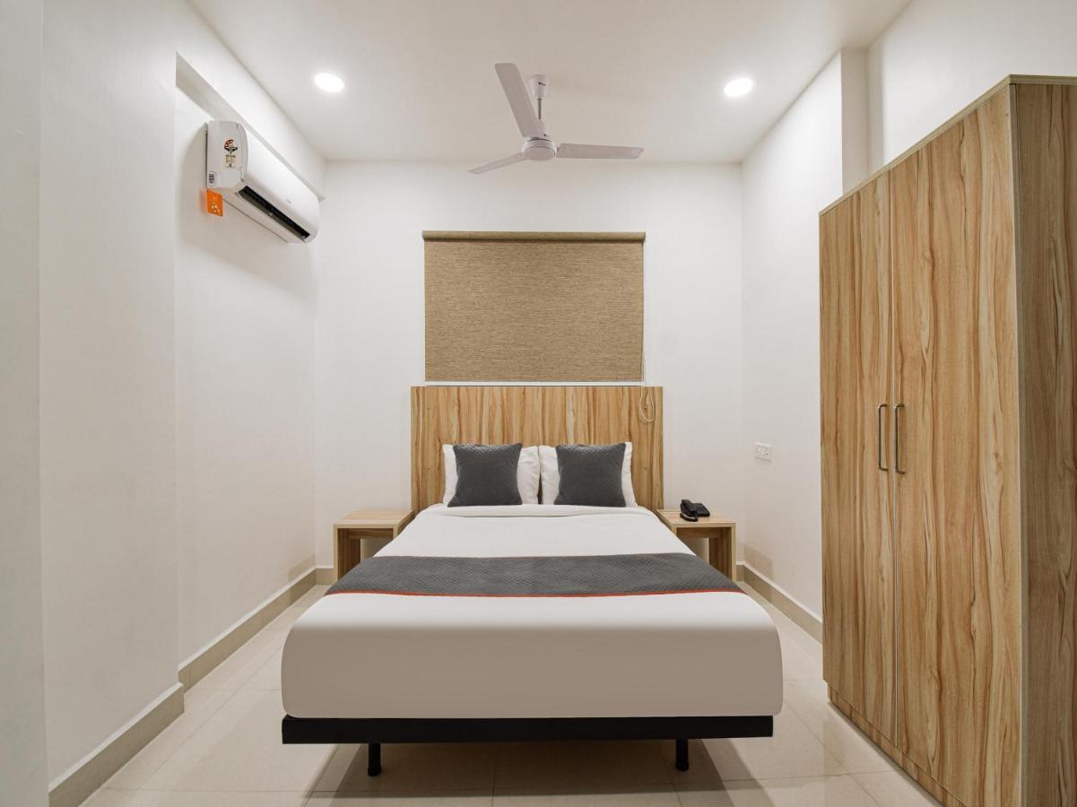 Oyo Townhouse 498 Hotel Western Ναγκπούρ Εξωτερικό φωτογραφία
