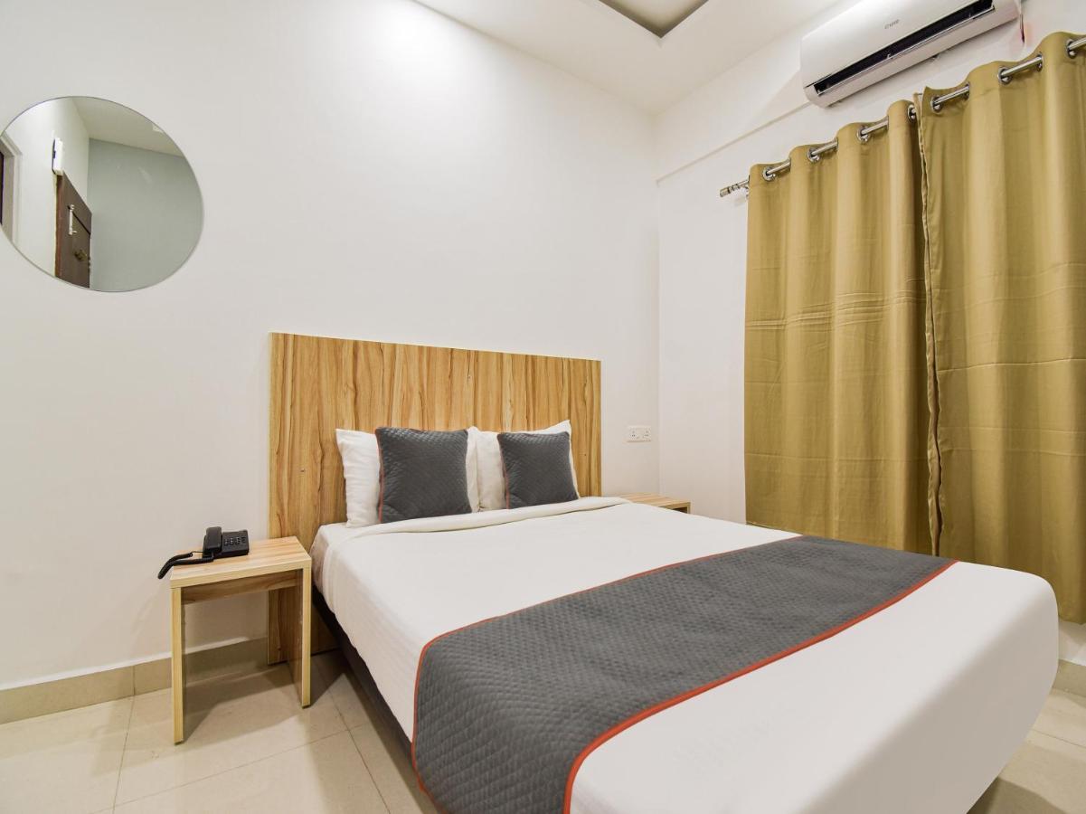 Oyo Townhouse 498 Hotel Western Ναγκπούρ Εξωτερικό φωτογραφία