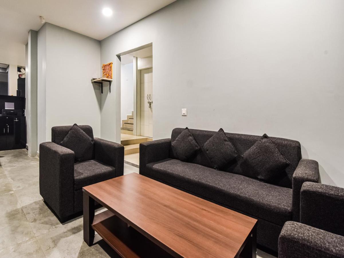 Oyo Townhouse 498 Hotel Western Ναγκπούρ Εξωτερικό φωτογραφία