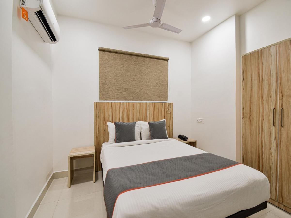 Oyo Townhouse 498 Hotel Western Ναγκπούρ Εξωτερικό φωτογραφία